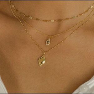 Leah Alexandra Lazio necklace